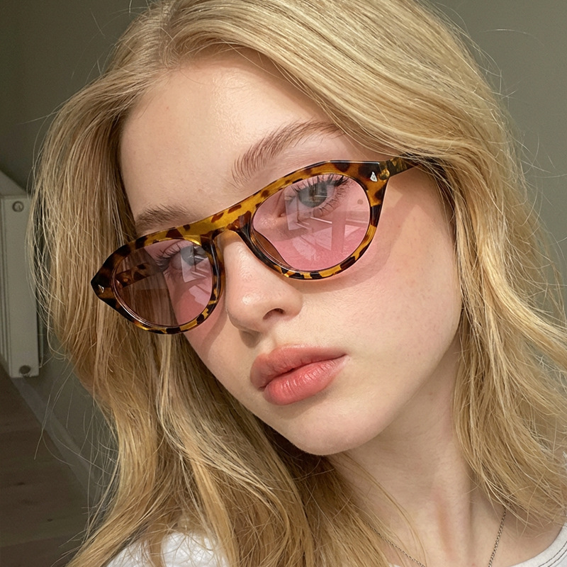 Occhiali da Sole Cat Eye alla  - Streetwear Brand With Eye recensione e prezzo