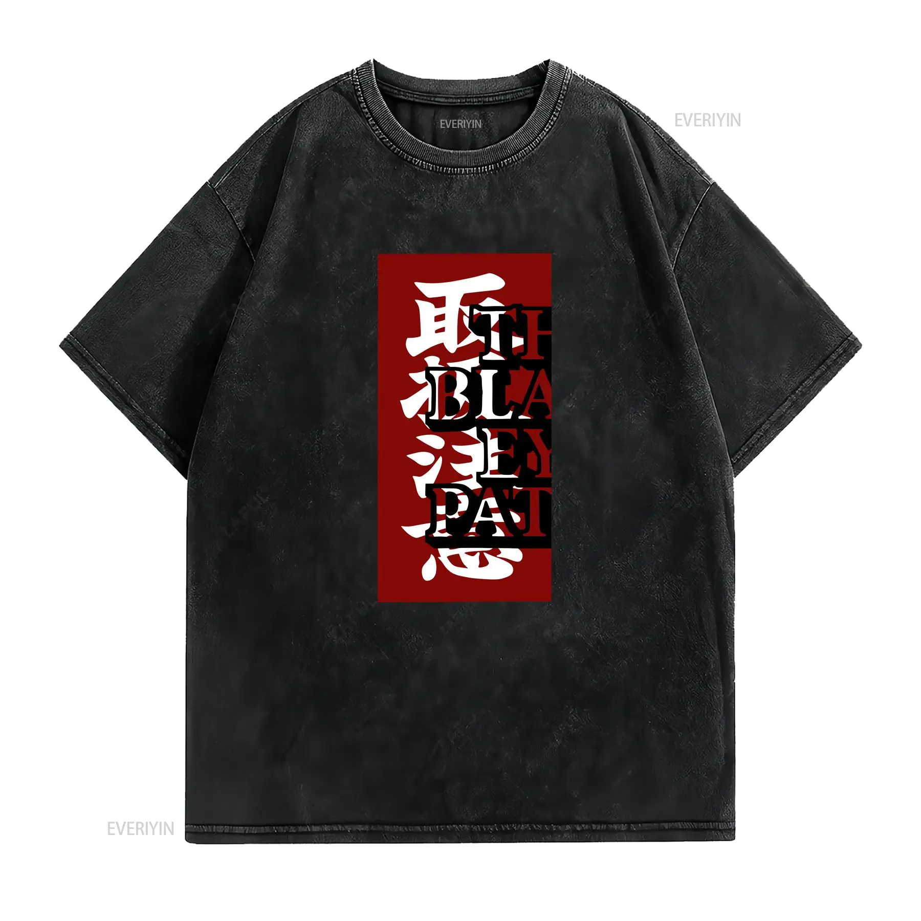 T-shirt vintage nera con patch - Streetwear Brand With Eye recensione e prezzo